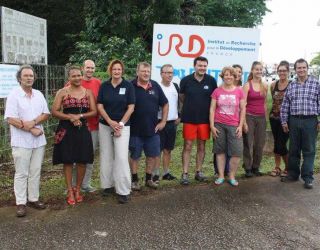 L'équipe au centre IRD de Cayenne. ©PINEL Serge